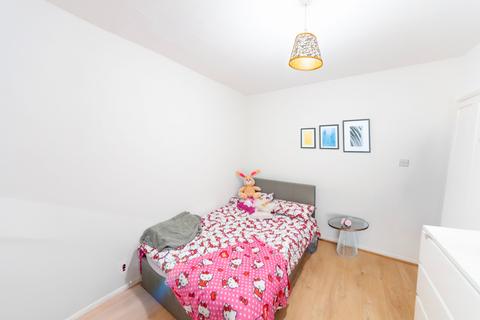 2 bedroom terraced house for sale, White Horse Road, London