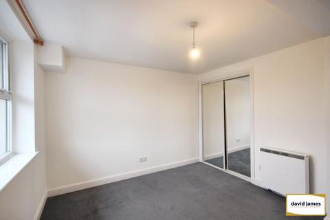 2 bedroom flat to rent, Churchill Court,  Gladstone Road, Orpington