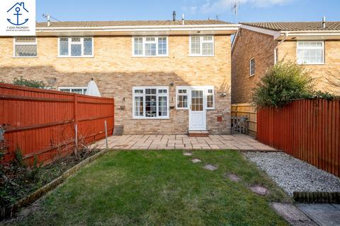 3 bedroom semi-detached house to rent, SL6 Grafton Close 20