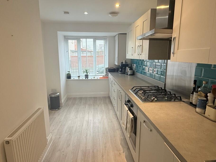 Kitchen/Breakfast 1
