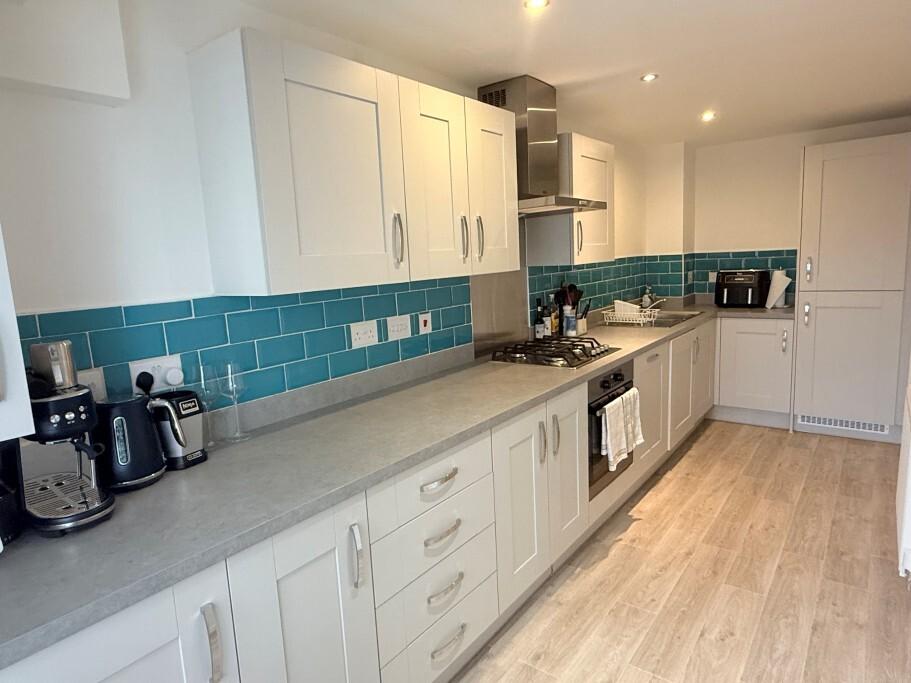 Kitchen/Breakfast  2