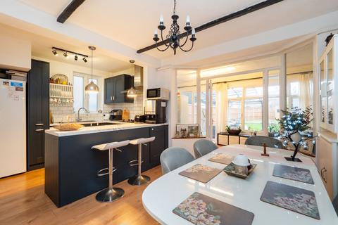 56 Walton Avenue, Sutton, SM3 9UB