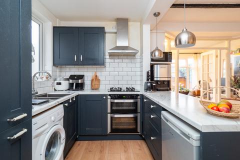 56 Walton Avenue, Sutton, SM3 9UB