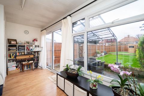 56 Walton Avenue, Sutton, SM3 9UB