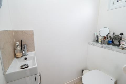 56 Walton Avenue, Sutton, SM3 9UB