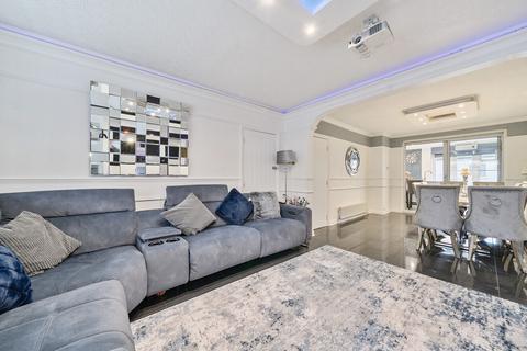 4 bedroom terraced house for sale, Greenwood Road, Mitcham CR4