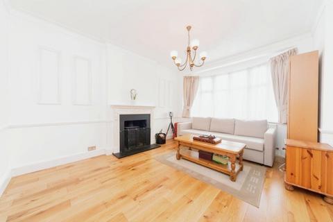 4 bedroom bungalow for sale, Woodside Close, Surbiton KT5