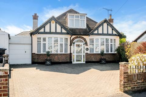 11 Woodside Close, Surbiton, KT5 9JU