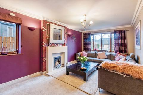 5 bedroom detached house for sale, Upper Green Drive, Wakefield WF3