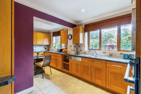 5 bedroom detached house for sale, Upper Green Drive, Wakefield WF3