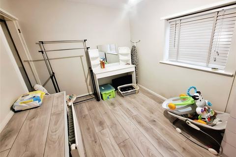 12 Tulliver Road, Nuneaton, CV10 7AL