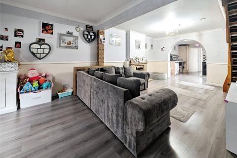 35 James Street, Sheerness, ME12 2QE