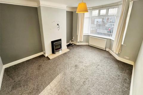 3 bedroom semi-detached house to rent, Maple Road, Manchester M27