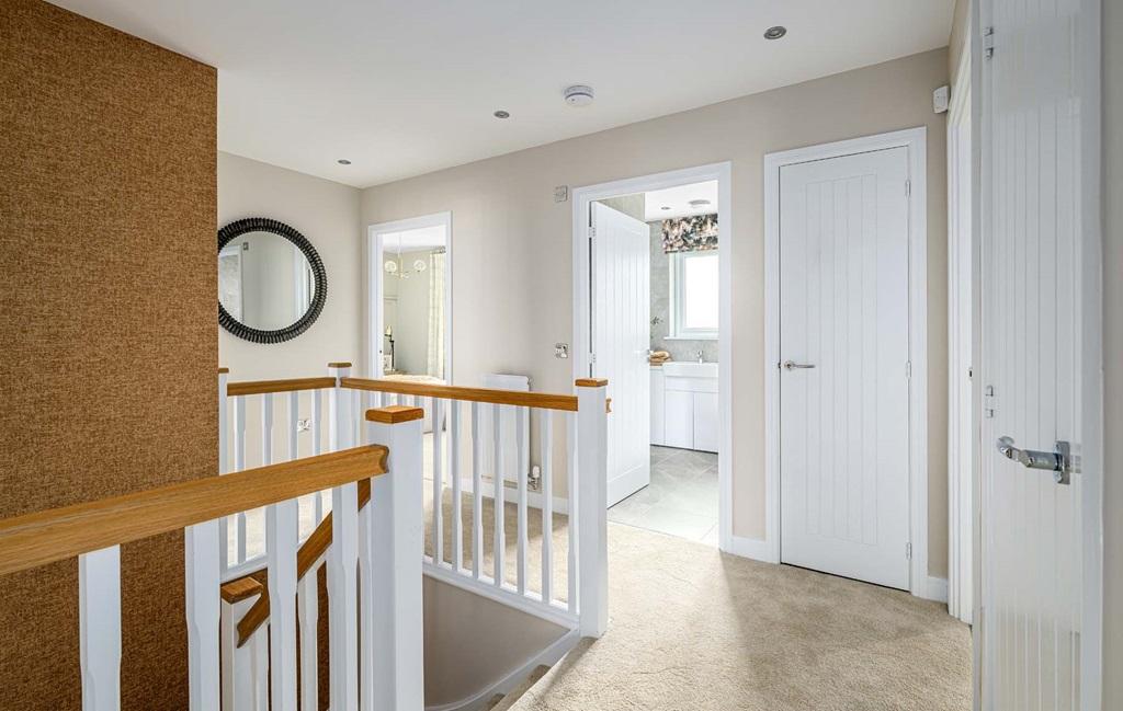 Bright and welcoming landing