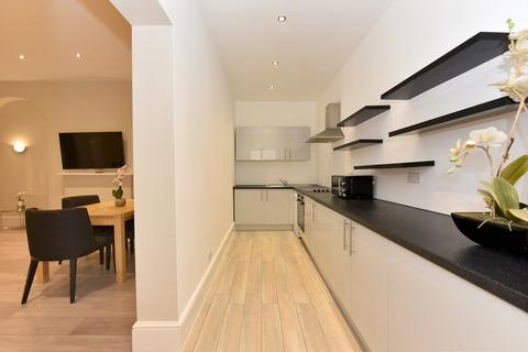 3 bedroom apartment to rent, Cadogan Square, Knightsbridge, SW1X