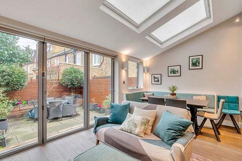 26 Rannoch Road, London, W6 9SR