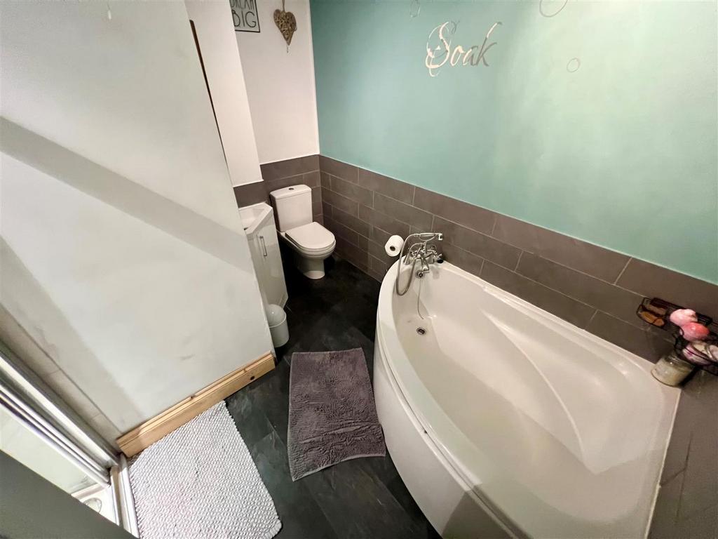Family bathroom