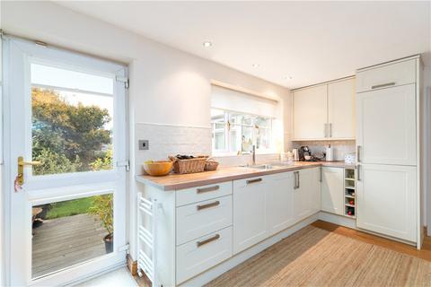 16 Birch Cliff, Baildon, Shipley, BD17 5TR