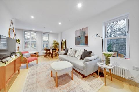 1 bedroom flat for sale, West Hill, London SW18