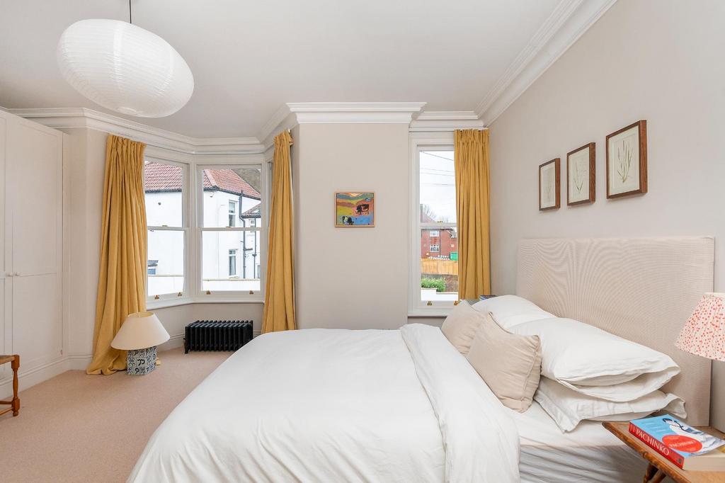 0 B2 RHD - Bedroom K.jpg