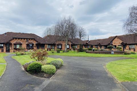 2 bedroom semi-detached bungalow for sale, Linden Glade, Halesowen B63