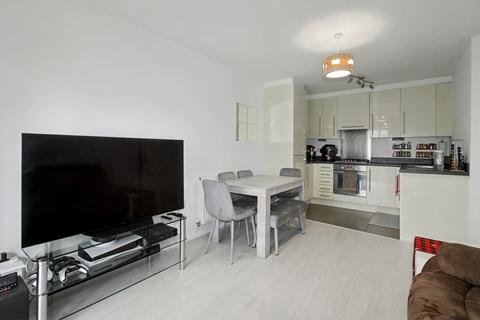 2 bedroom apartment for sale, Bedford Court,  Farnborough, GU14