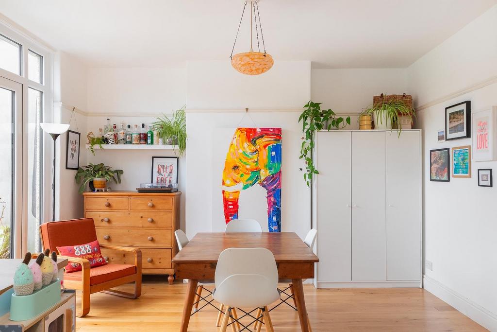 2 W4 WHE - Kitchen Diner H.jpg