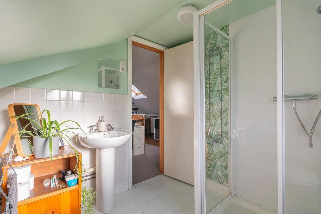 2 W4 WHE - Ensuite A.jpg