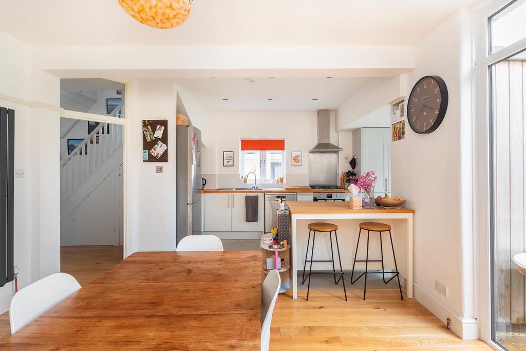 2 W4 WHE - Kitchen Diner F.jpg
