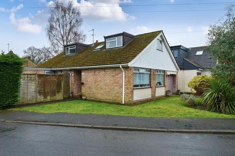 4 bedroom detached bungalow for sale, Chartridge,  Buckingahamshire,  HP5