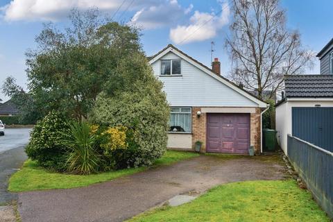 4 bedroom detached bungalow for sale, Chartridge,  Buckingahamshire,  HP5