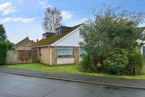 4 bedroom detached bungalow for sale, Chartridge,  Buckingahamshire,  HP5