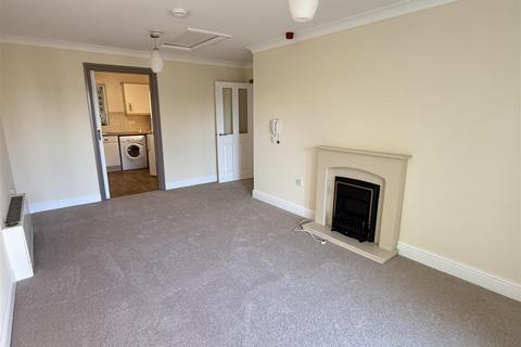 2 bedroom flat for sale, Chestnut Grange, All Saints Road, Burton-On-Trent DE14