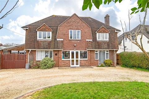 4 bedroom detached house for sale, Manor Road, New Milton, Hampshire, BH25