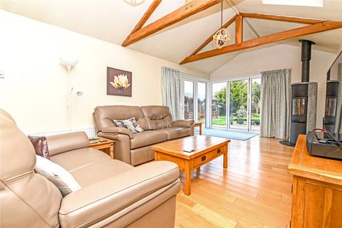 4 bedroom detached house for sale, Manor Road, New Milton, Hampshire, BH25