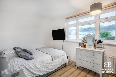 167 Burrow Road, Chigwell, IG7 4NF