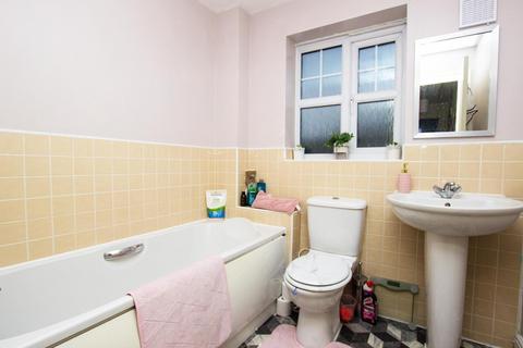 33 The Meadows, Darwen, BB3 0PF