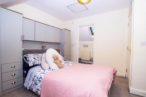 33 The Meadows, Darwen, BB3 0PF