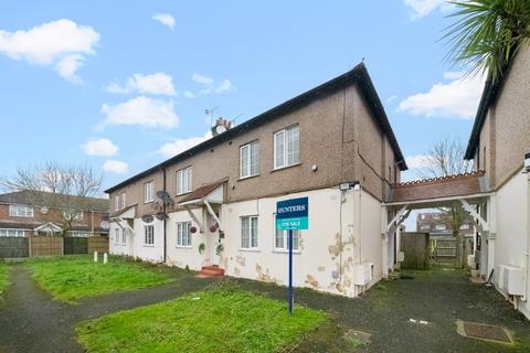 103 Willow Tree Lane, Hayes, UB4 9BL