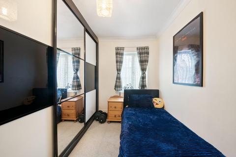 103 Willow Tree Lane, Hayes, UB4 9BL