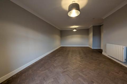 2 bedroom flat to rent, North Werber Park, Edinburgh,