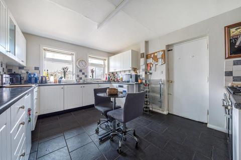 2 bedroom bungalow for sale, Bicester,  Oxfordshire,  OX26