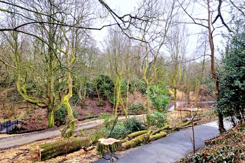 2 bedroom apartment to rent, Mountside Crescent, Prestwich, M25