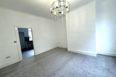 2 bedroom terraced house for sale, Newbreak Street, Oldham