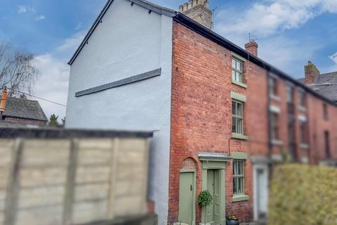 2 bedroom end of terrace house for sale, Narrow Street, Llanfyllin