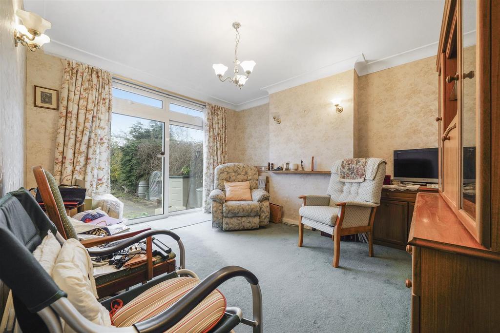 64 Wood End Road - 9 U4 R3x WQejsx Dt Nuib MM.jpg