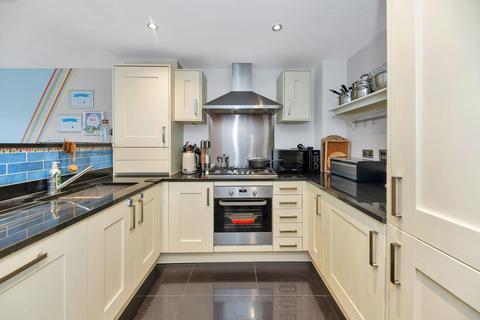 3 bedroom semi-detached house for sale, Binyon Way, Royston SG8