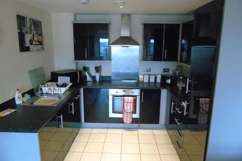 2 bedroom flat to rent, The XChange Building, Watford WD18