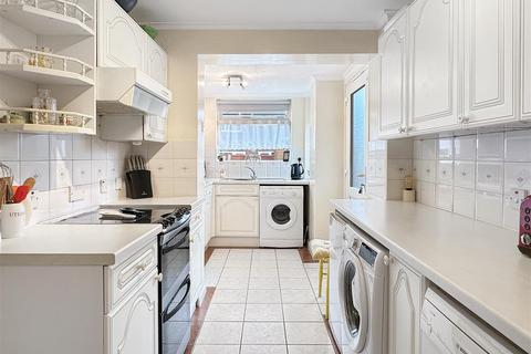 73 Kelsey Crescent, Cambridge, CB1 9XU