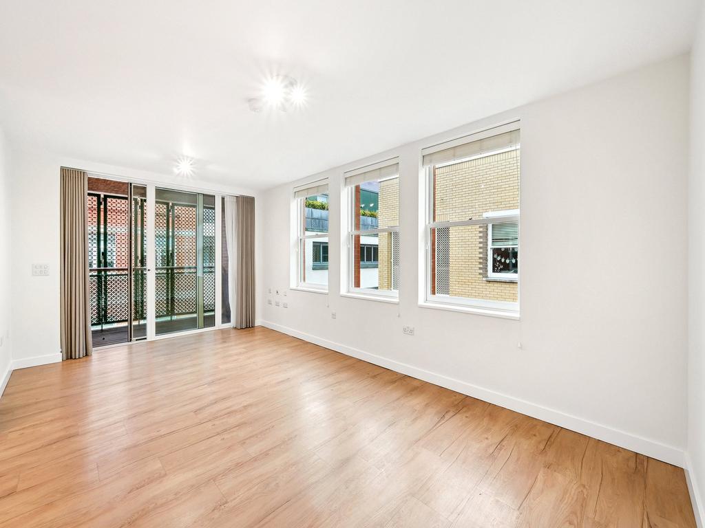 301 Mercers Walk